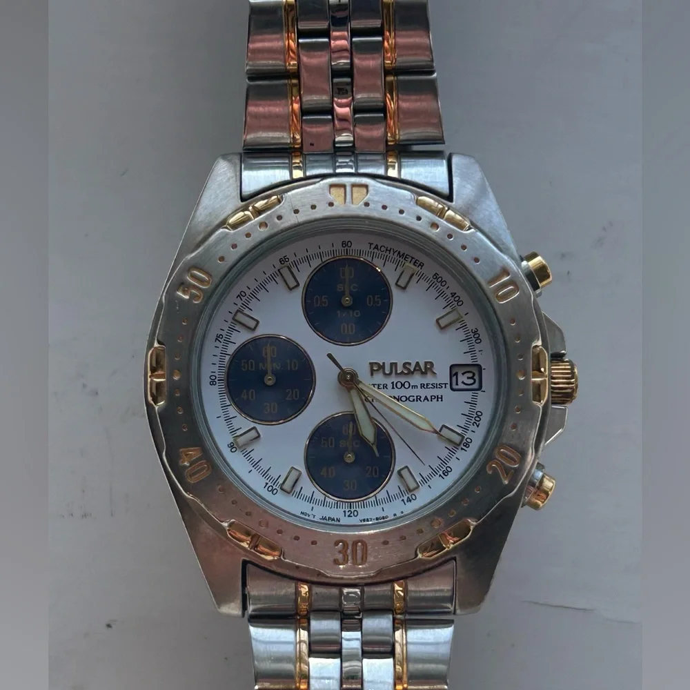 Pulsar by Seiko V657-8030 Men’s Chronograph Watch - Picture 2 of 6
